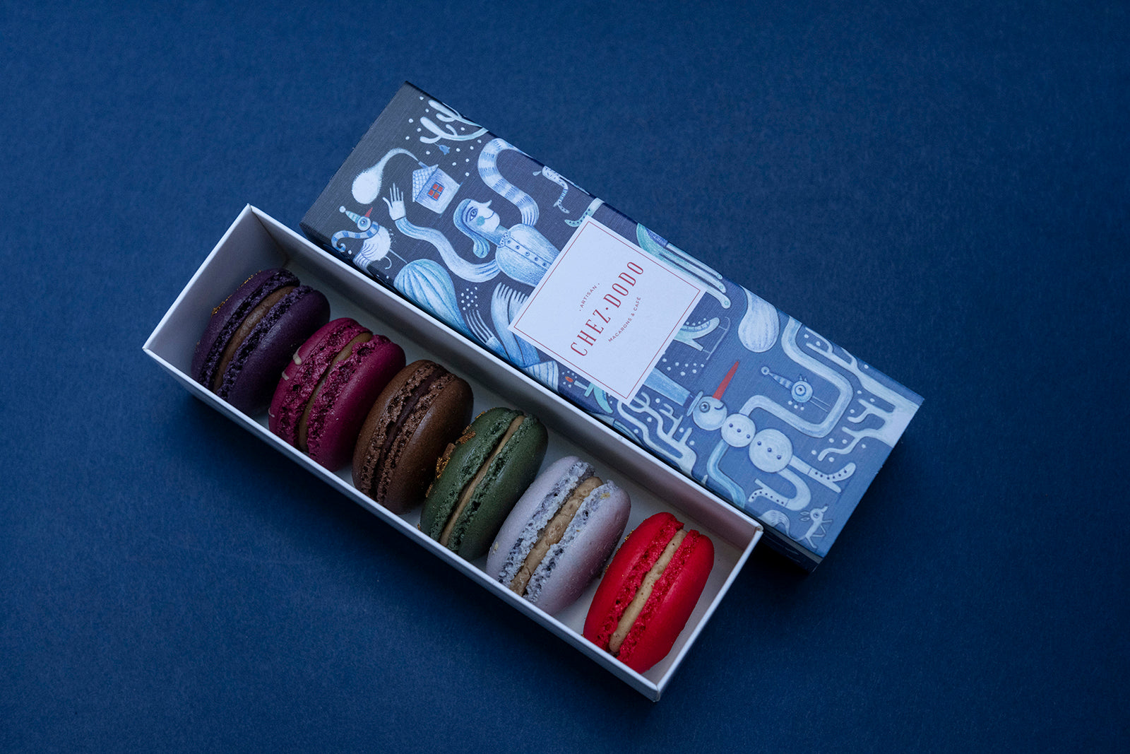 6-piece macaron selection in our holiday gift box
