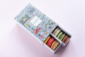 12-piece macaron selection in collection gift box 
