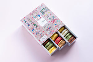 18-piece macaron selection in collection gift box 