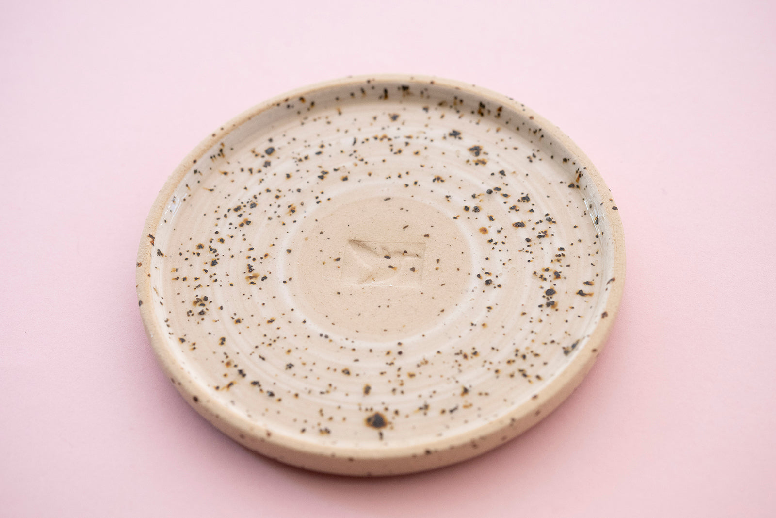 Chez Dodo x renatazsiga stone ceramics plate (small)