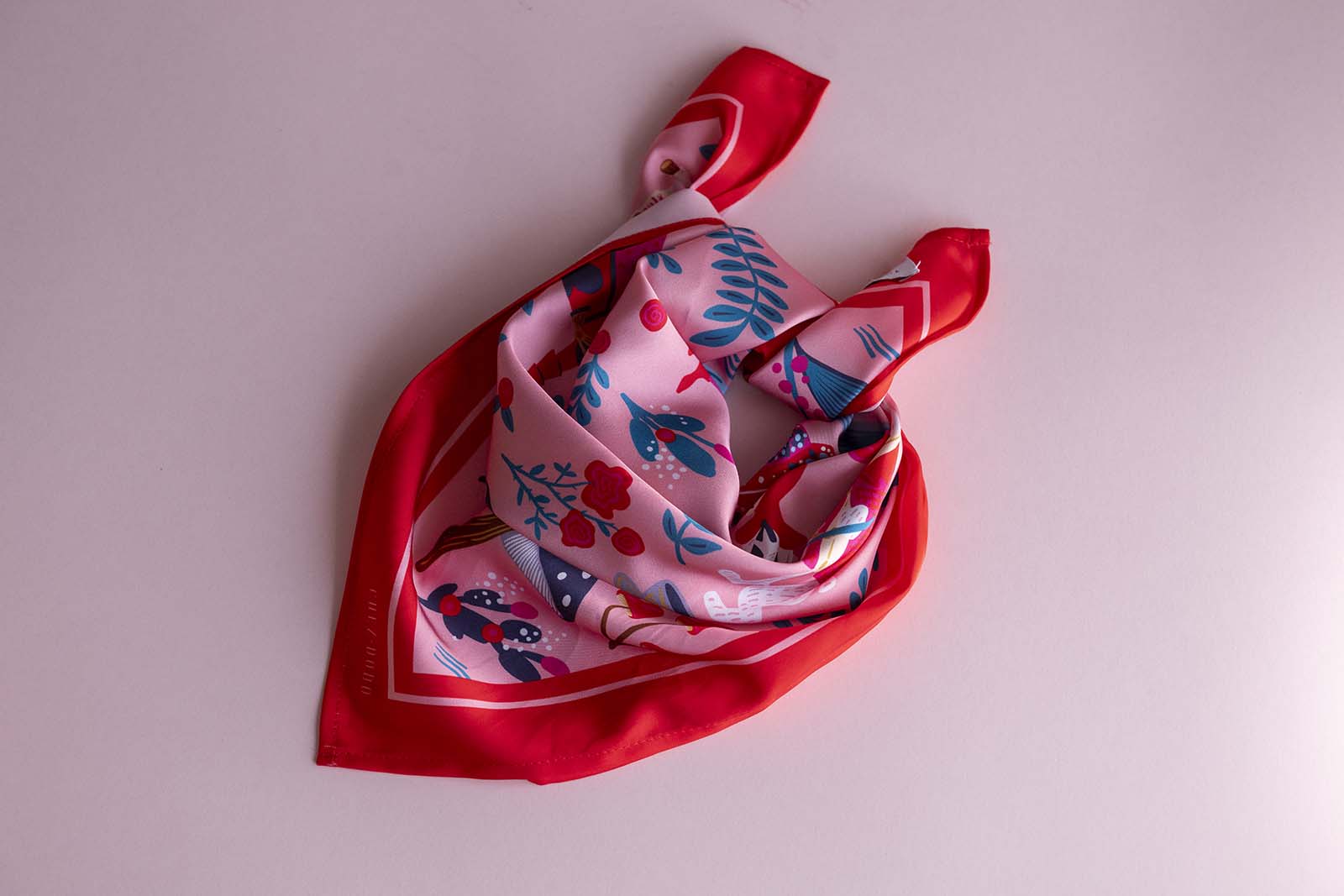 TOMCSANYI 'Wonderland' collection scarf (pink)