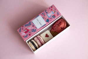 ‘Wonderland’ dessert collection in gift box (pink)