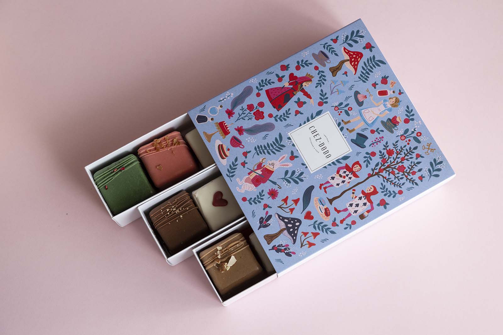 12-piece mignon selection in 'Wonderland' collection gift box 