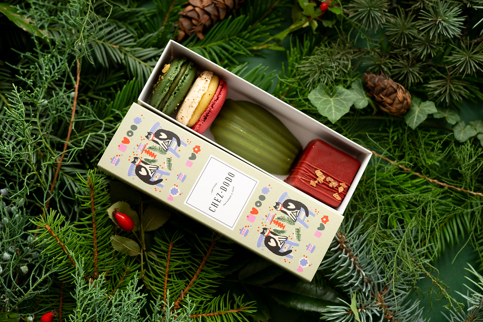 Ünnepi desszertválogatás 'Cats' díszdobozban (zöld)